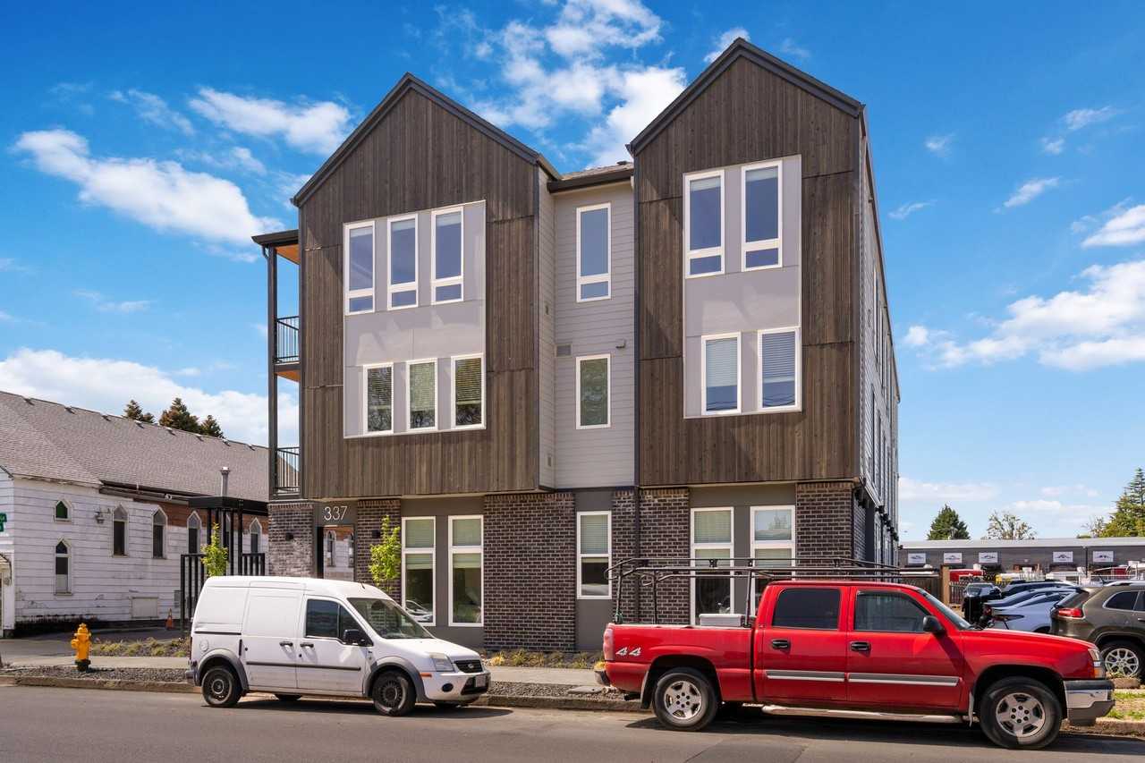 Rowan Oak Estates- Hillsboro - Photo 3 of 14