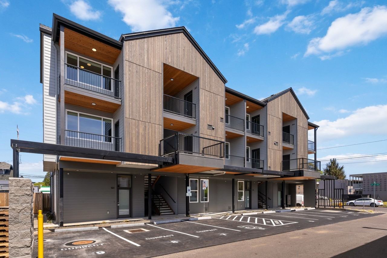 Rowan Oak Estates- Hillsboro - Photo 4 of 14