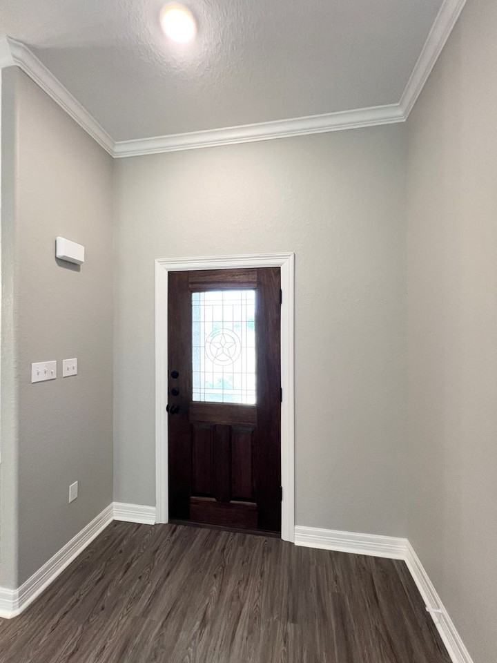 233 Shannon St - Photo 3 of 26