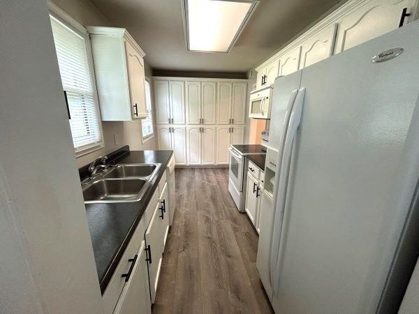 121 Atlanta Rd - Photo 3 of 14