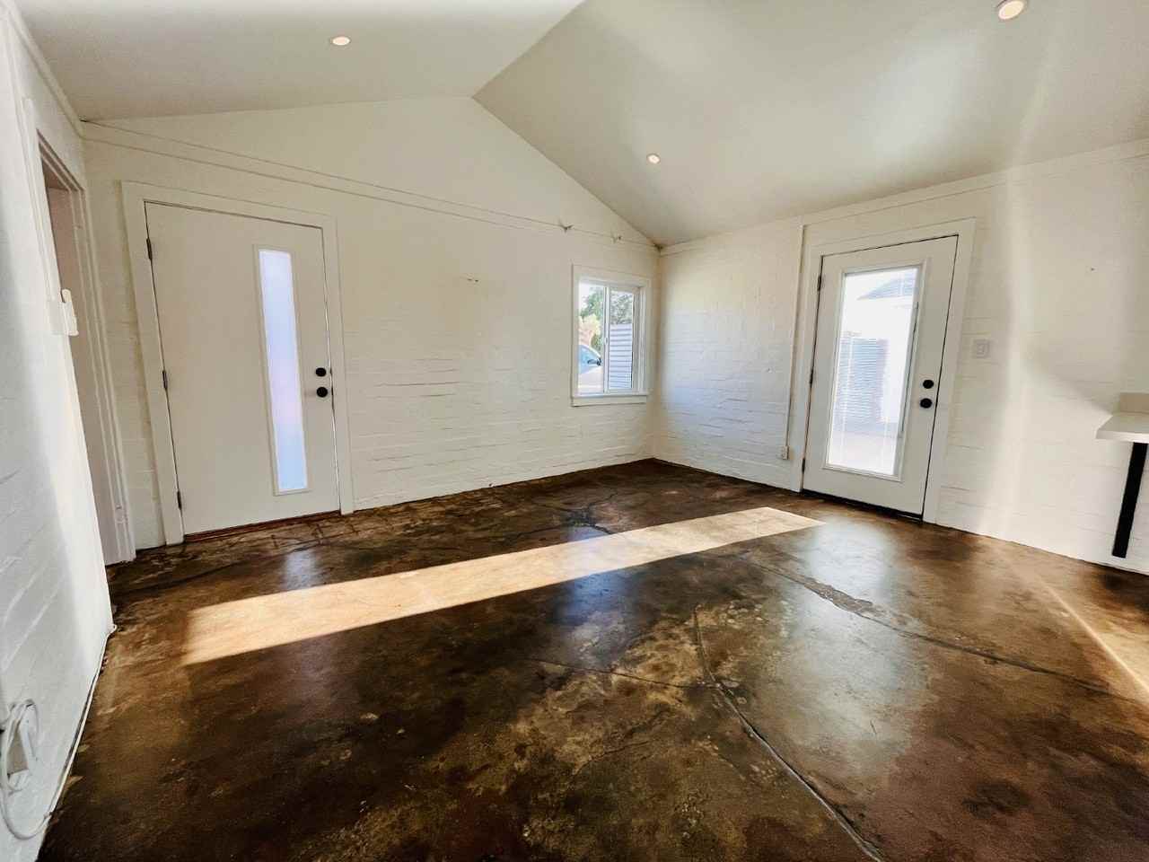 61986 Desert Air Rd - Photo 7 of 20