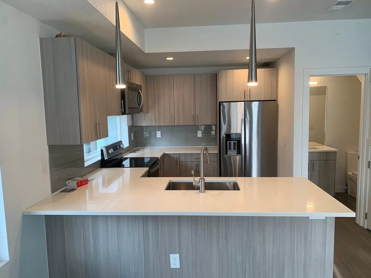 1330 N Perry St - Photo 5 of 20