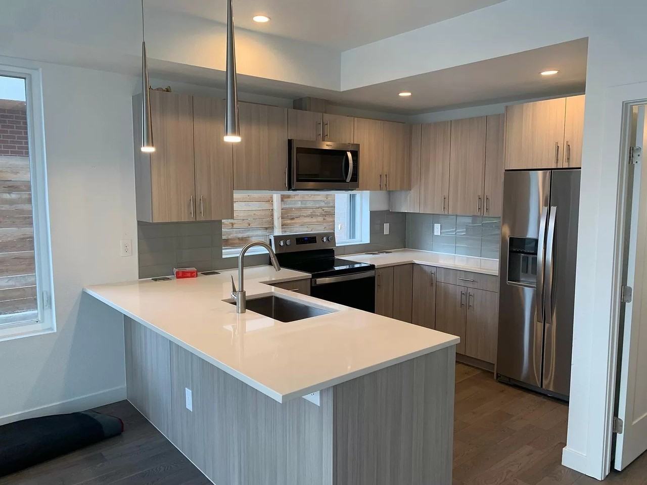 1330 N Perry St - Photo 6 of 20