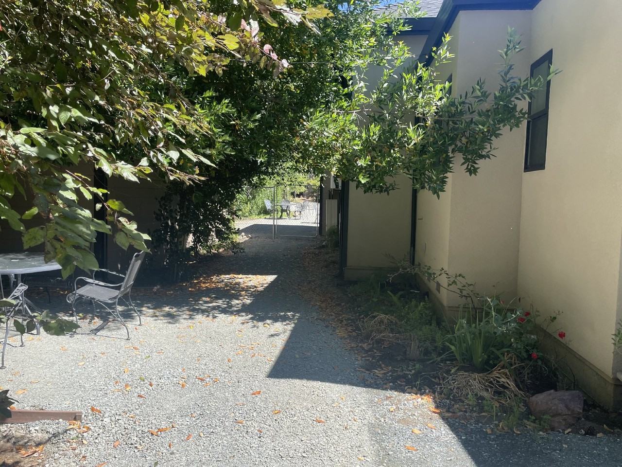 1230 Monticello Rd - Photo 2 of 34