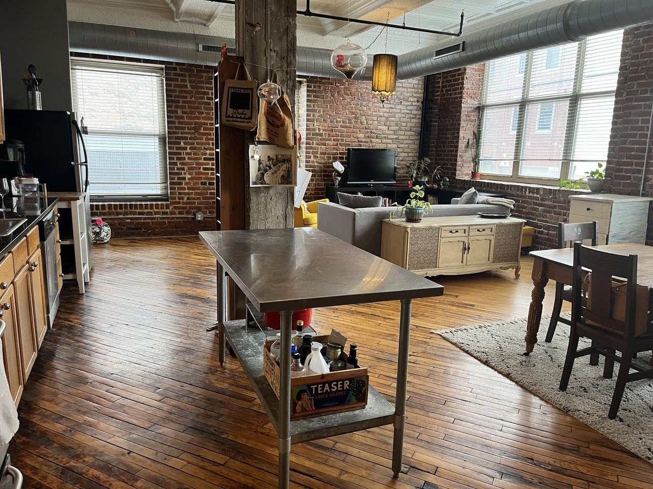 121026 Buttonwood St #104 - Photo 3 of 10