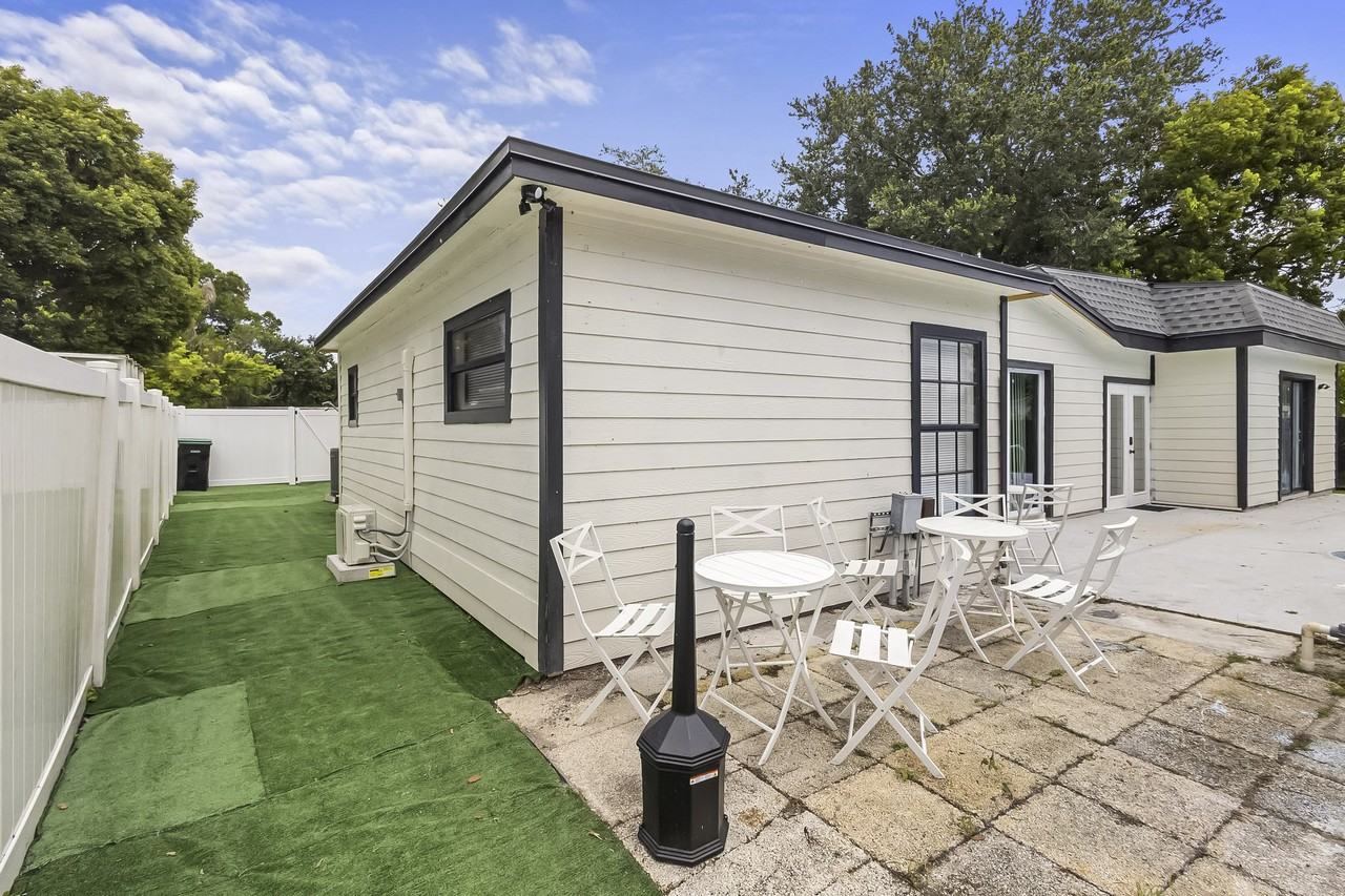 Cosmos Dr - Photo 5 of 10