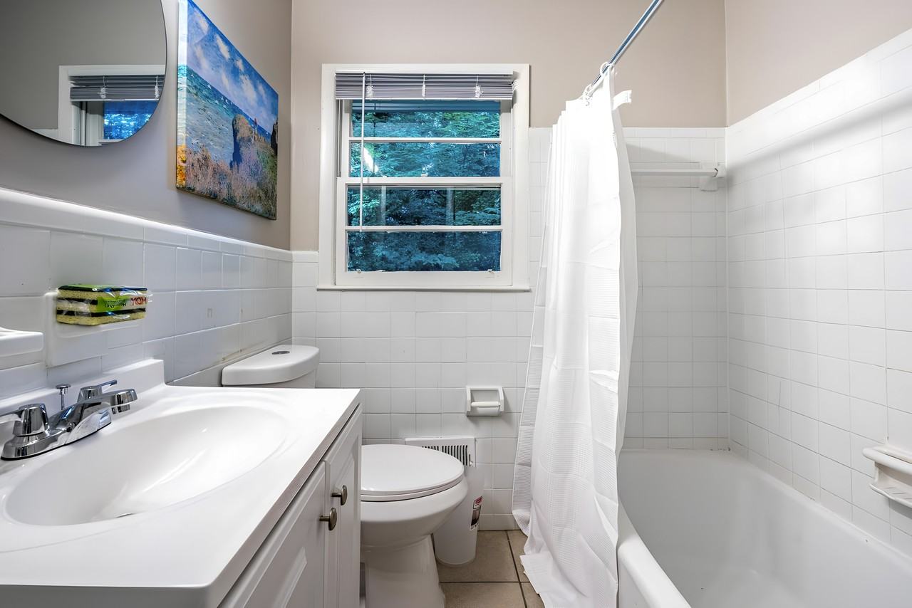 Kingston Rd Nw - Photo 2 of 14