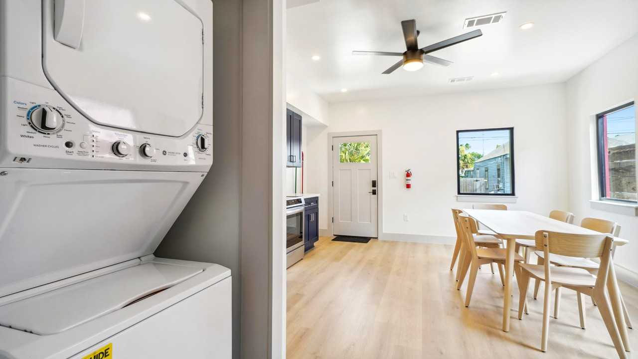 N Robertson St - Photo 7 of 11