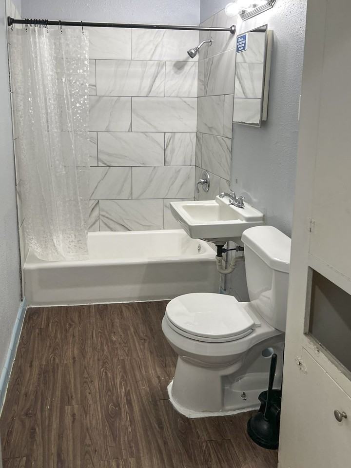 Bank Dr - Photo 5 of 20