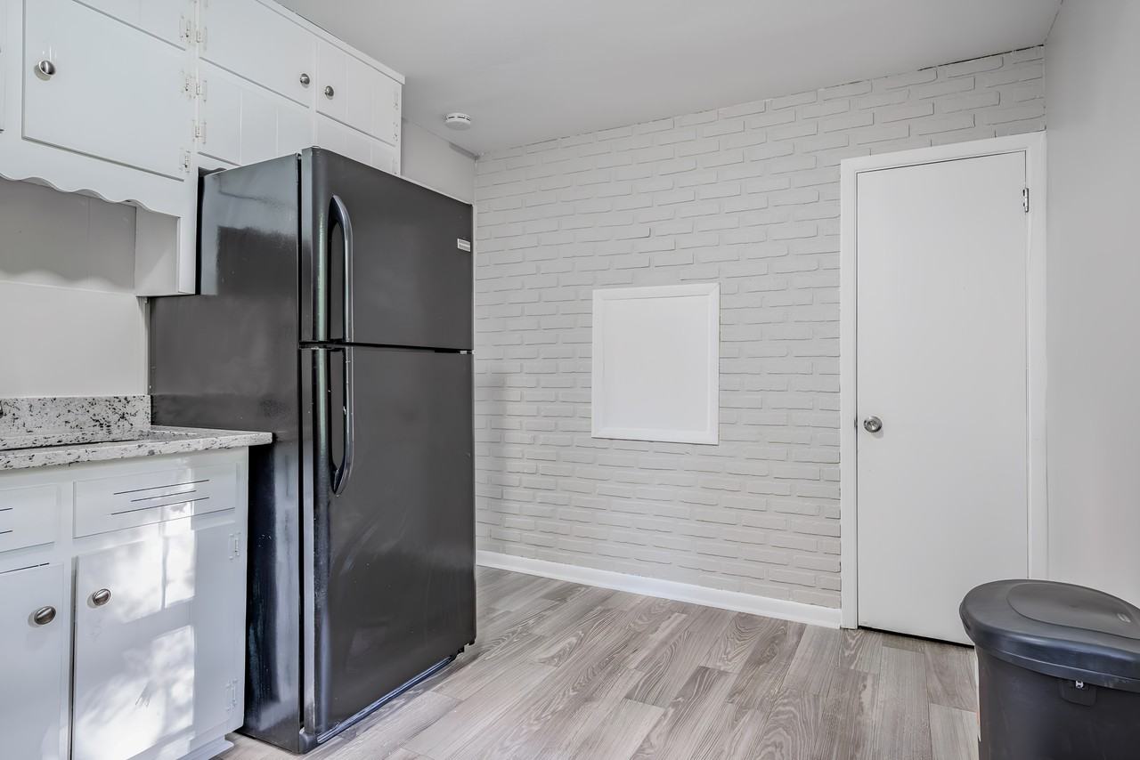 Latona Dr Sw - Photo 3 of 15