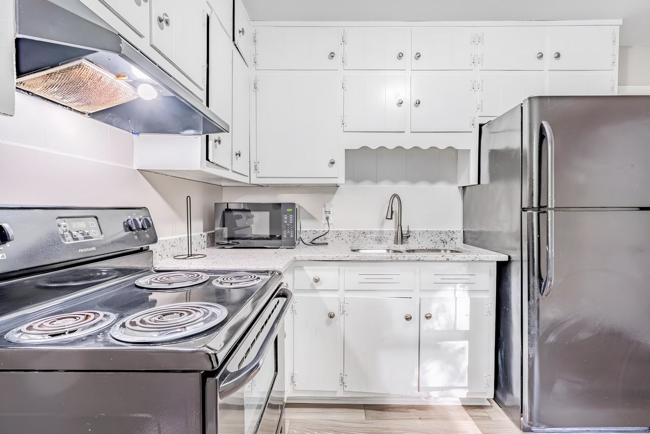 Latona Dr Sw - Photo 7 of 15