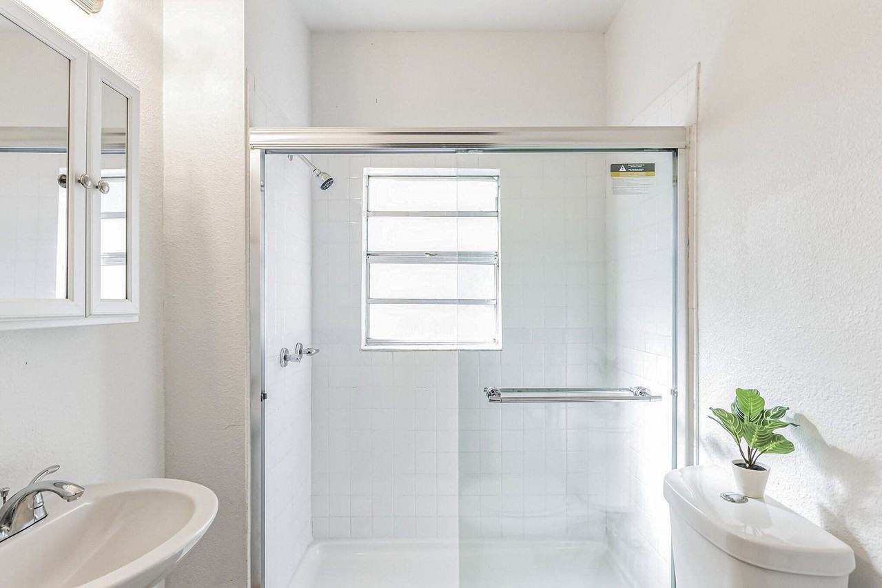 E Wilder Ave - Photo 5 of 10