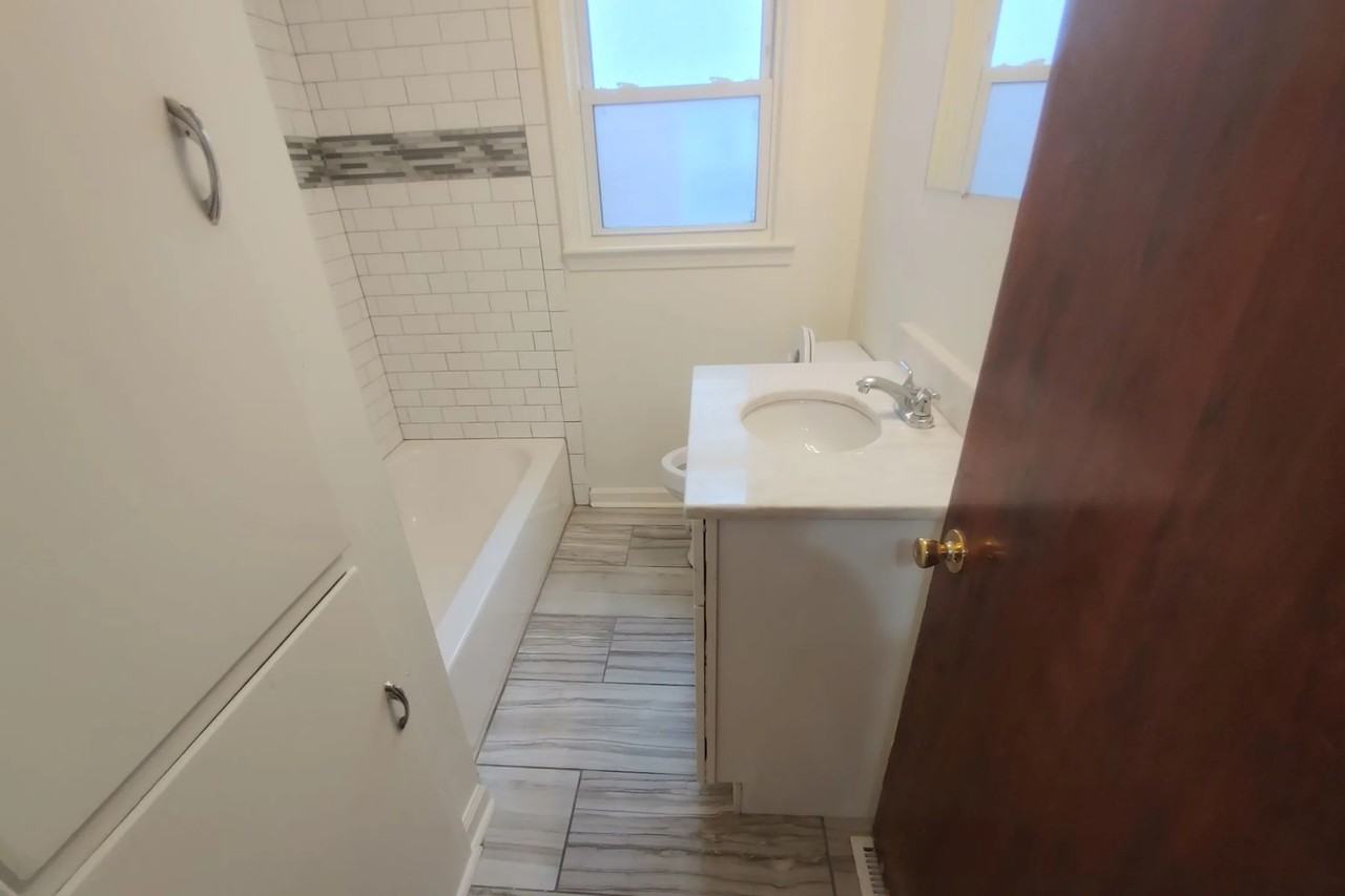 3008 Talisman Rd - Photo 2 of 10