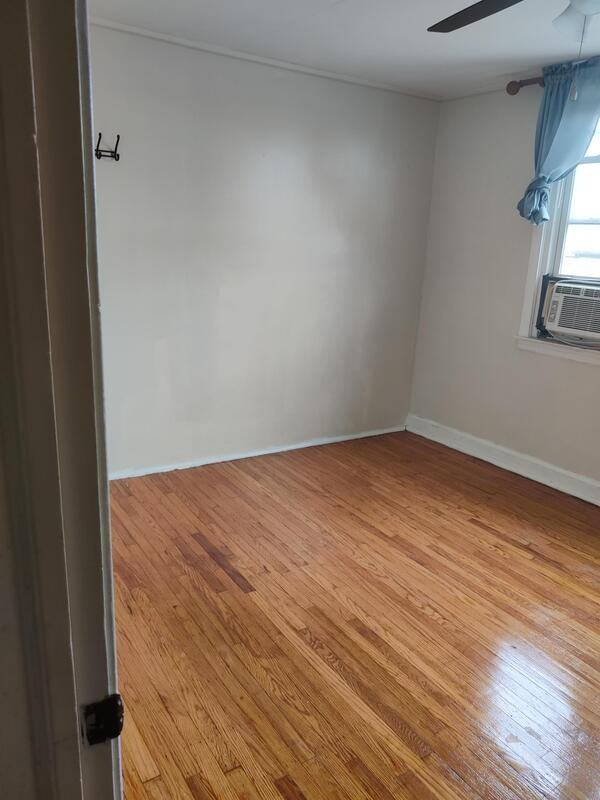 2504 S Bellford St - Photo 3 of 19