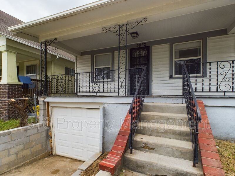 3032 Elmwood Ave - Photo 3 of 29