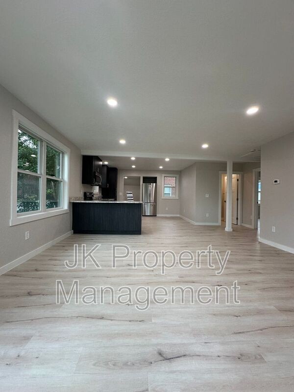 3 21st St S - Photo 3 of 39