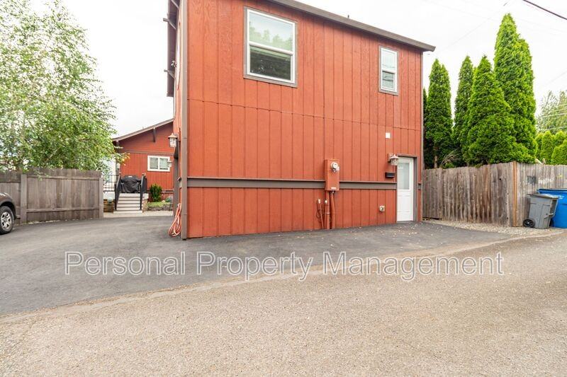 209 W 30th St #B - Photo 2 of 7