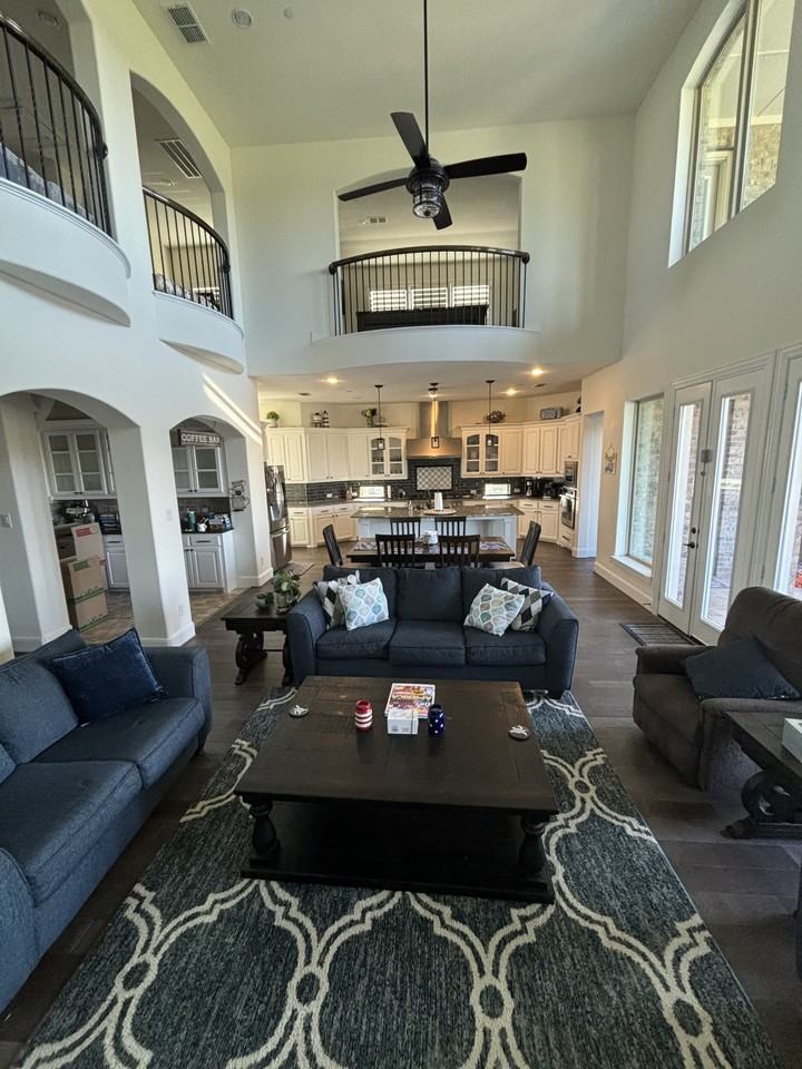 6611 Stafford Dr - Photo 2 of 14