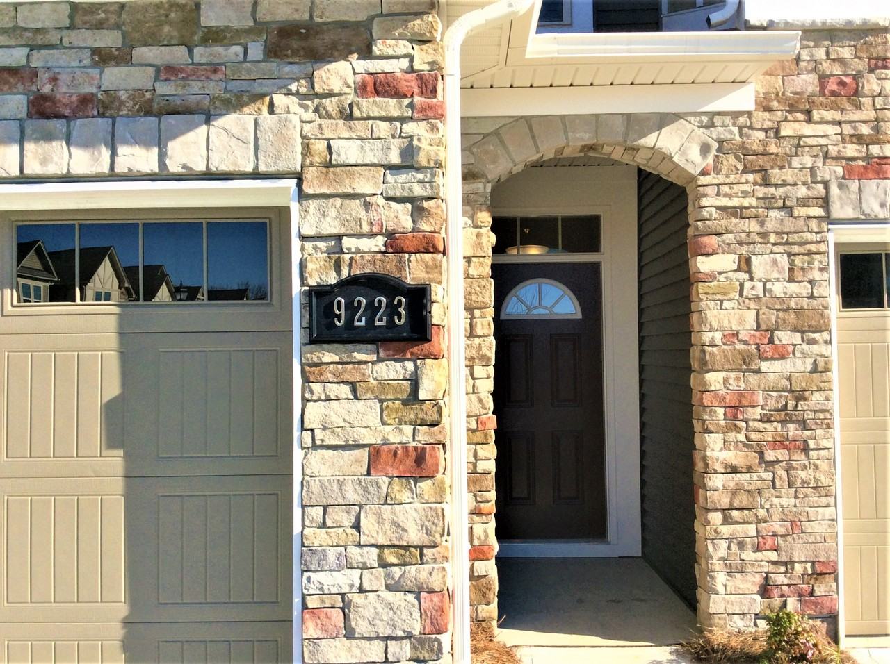 9223 Glenburn Ln - Photo 2 of 26