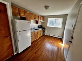 featured image of 671 River St #1L