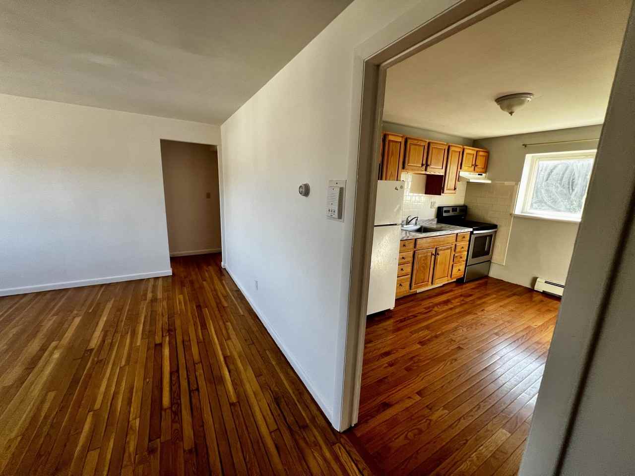 671 River St #2R - Photo 2 of 9