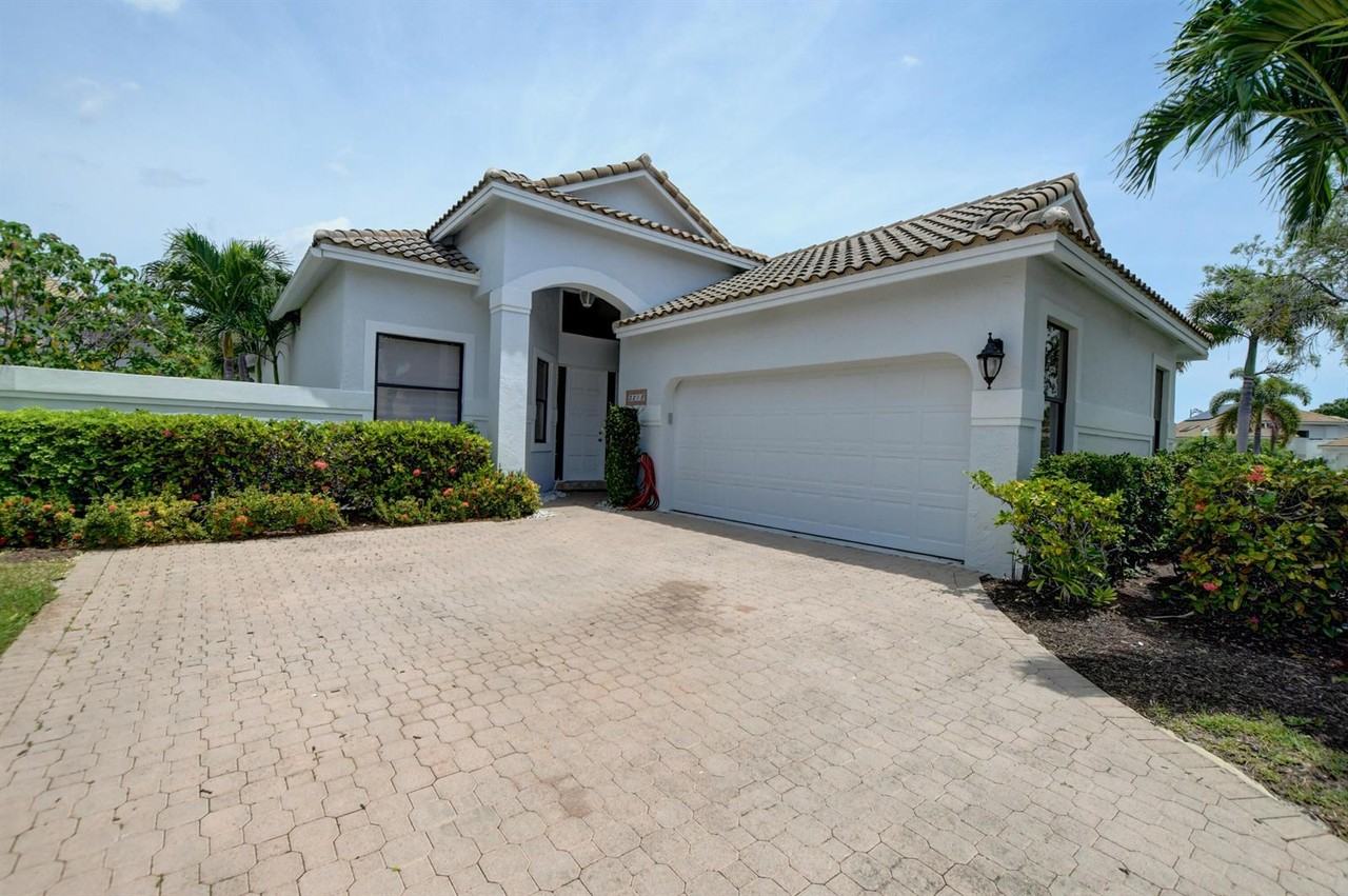 5213 Via De Amalfi Dr #NA - Photo 3 of 30