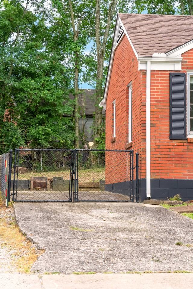 2505 Jenkins St #NA - Photo 3 of 22