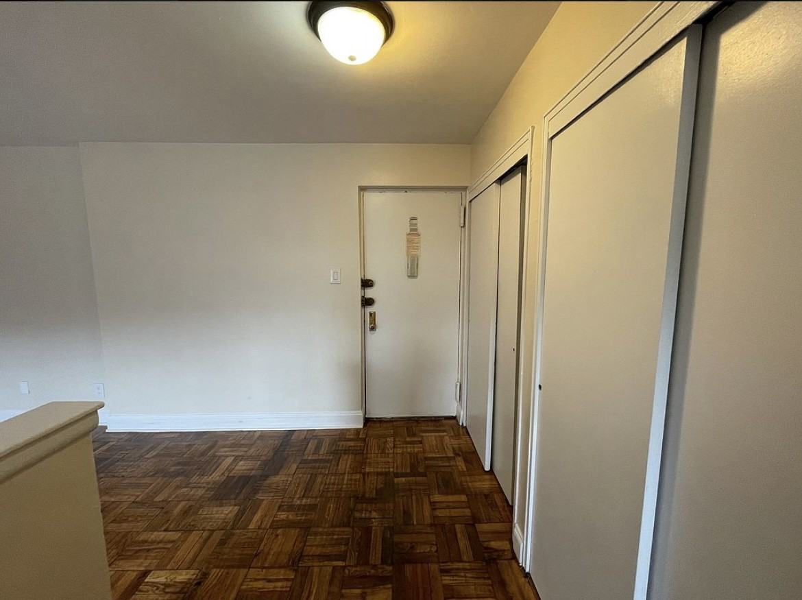 3413 Avenue H #2A - Photo 2 of 6