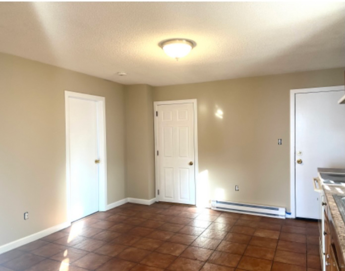 210 Pine St #1 - Photo 3 of 6