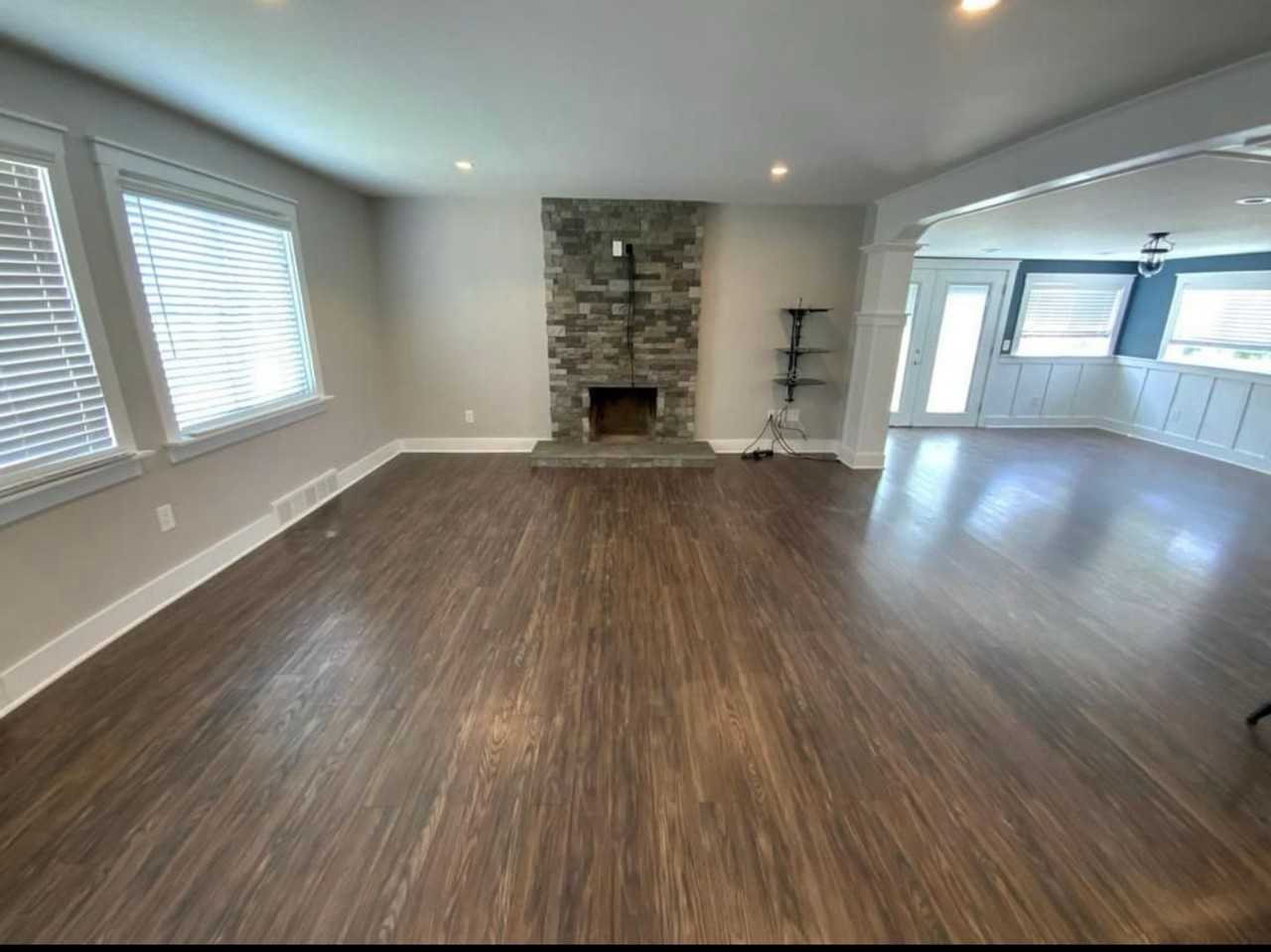 337 Hart Dr - Photo 3 of 20