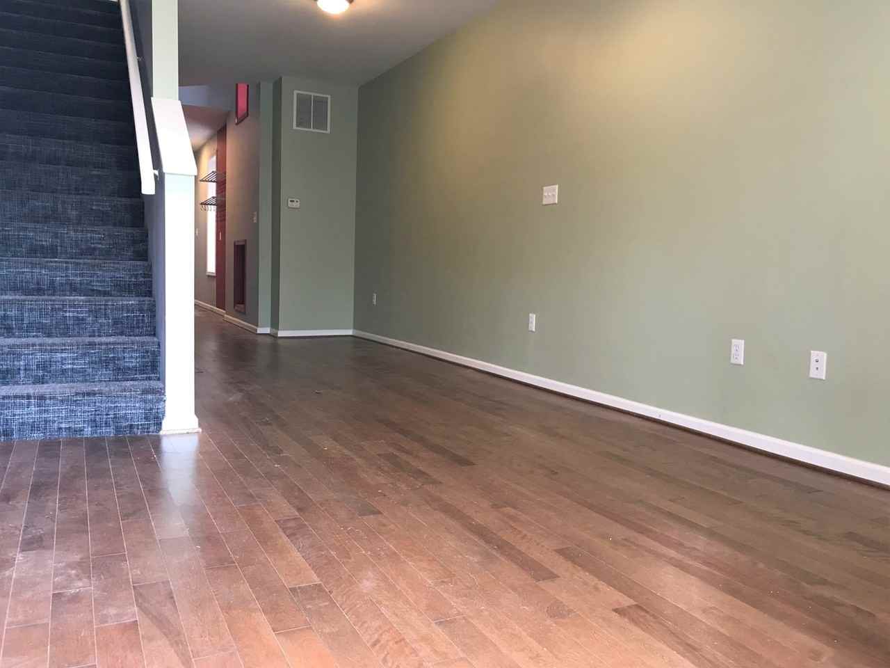 2841 Huntingdon Ave - Photo 2 of 18