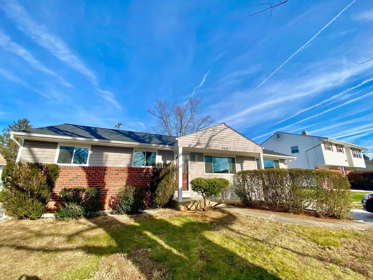 3935 Sadie Rd - Photo 2 of 30