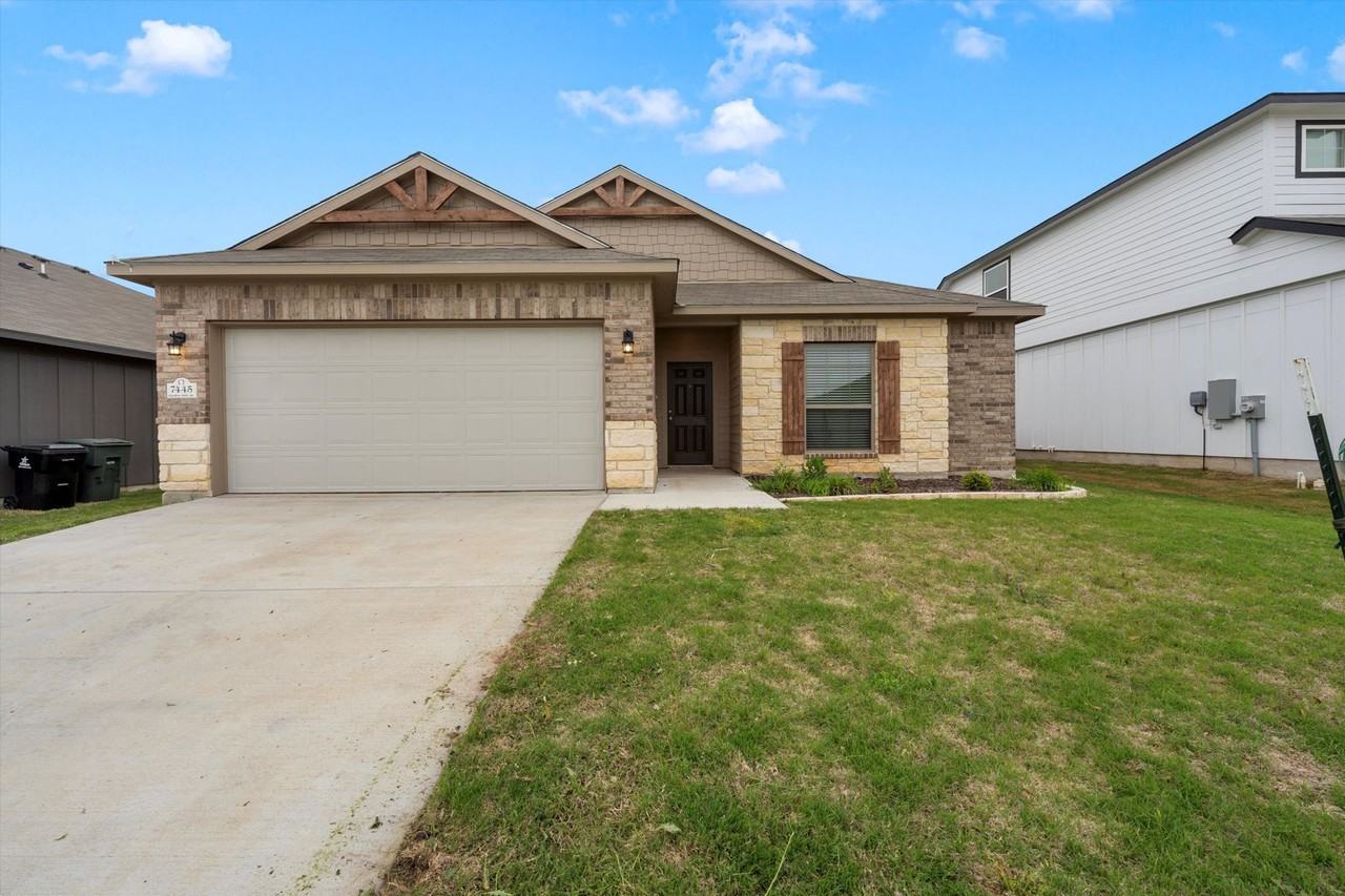 7445 Garden Glen Dr - Photo 2 of 25