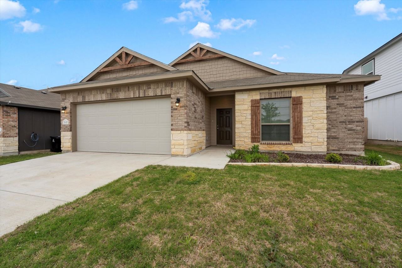 7445 Garden Glen Dr - Photo 3 of 25
