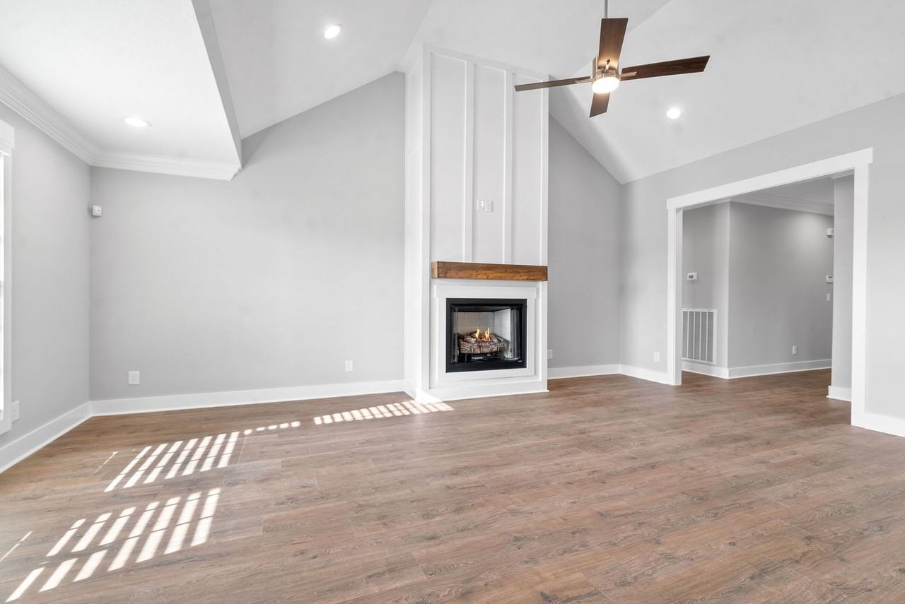 1065 Veridian Dr - Photo 7 of 43