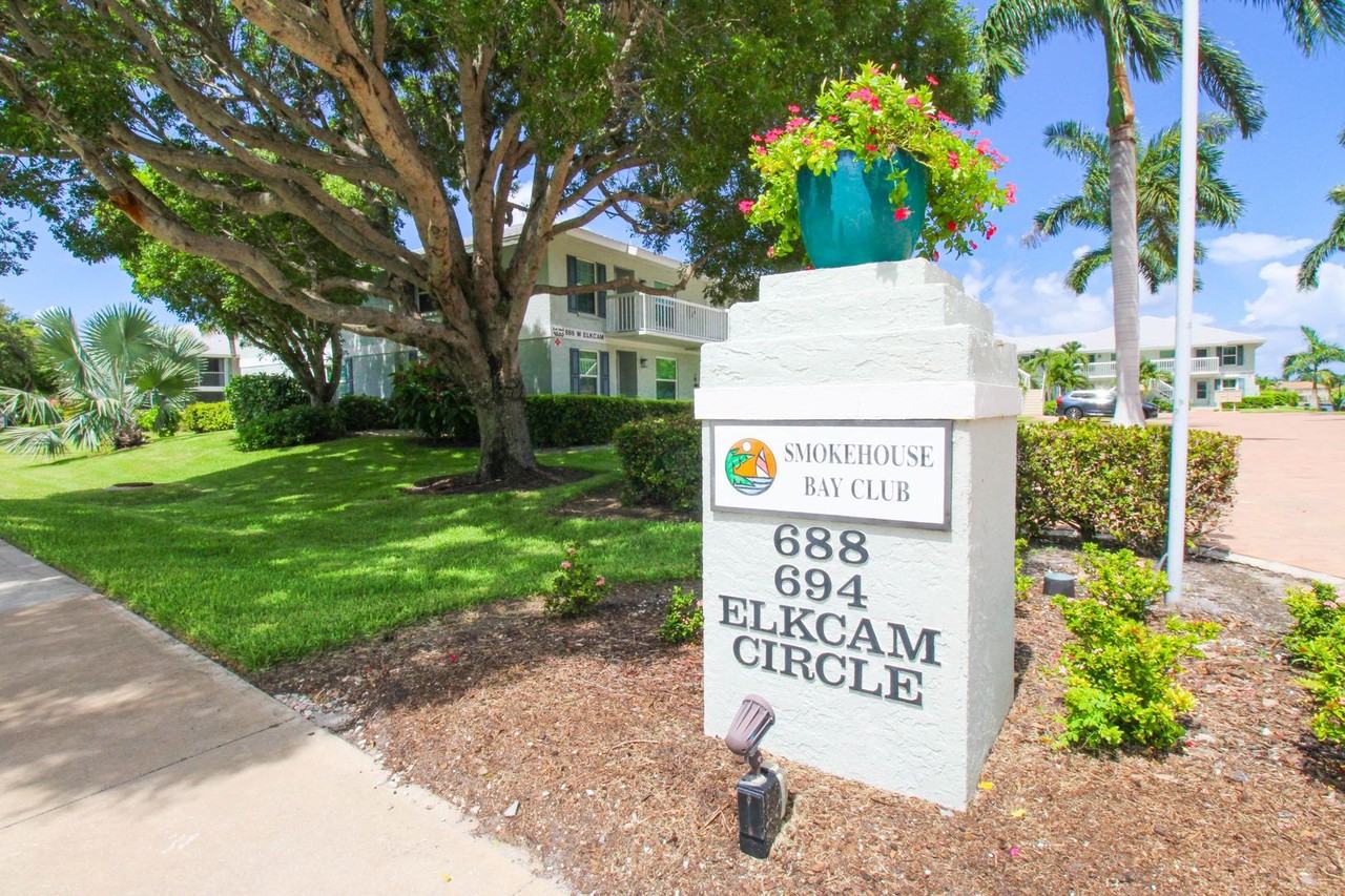 694 W Elkcam Cir #1123 - Photo 2 of 50