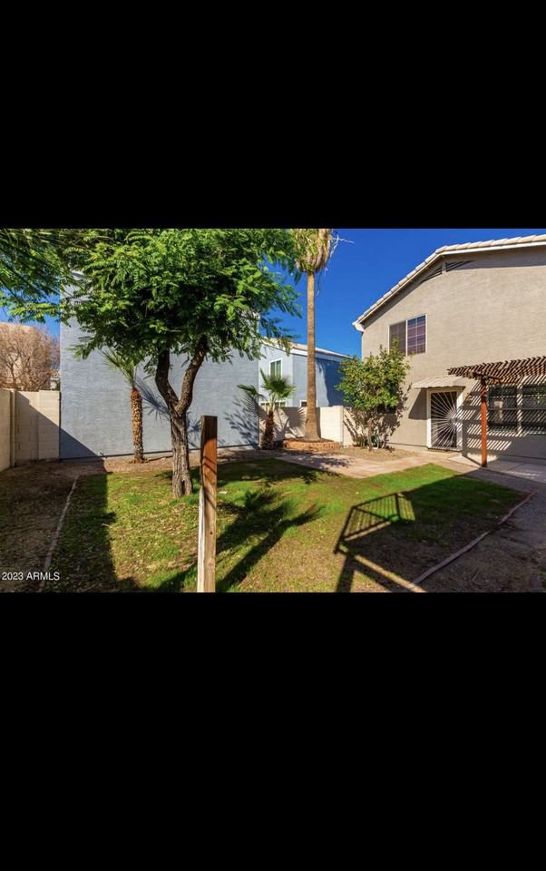 2739 East Windsor Avenue - Photo 7 of 8