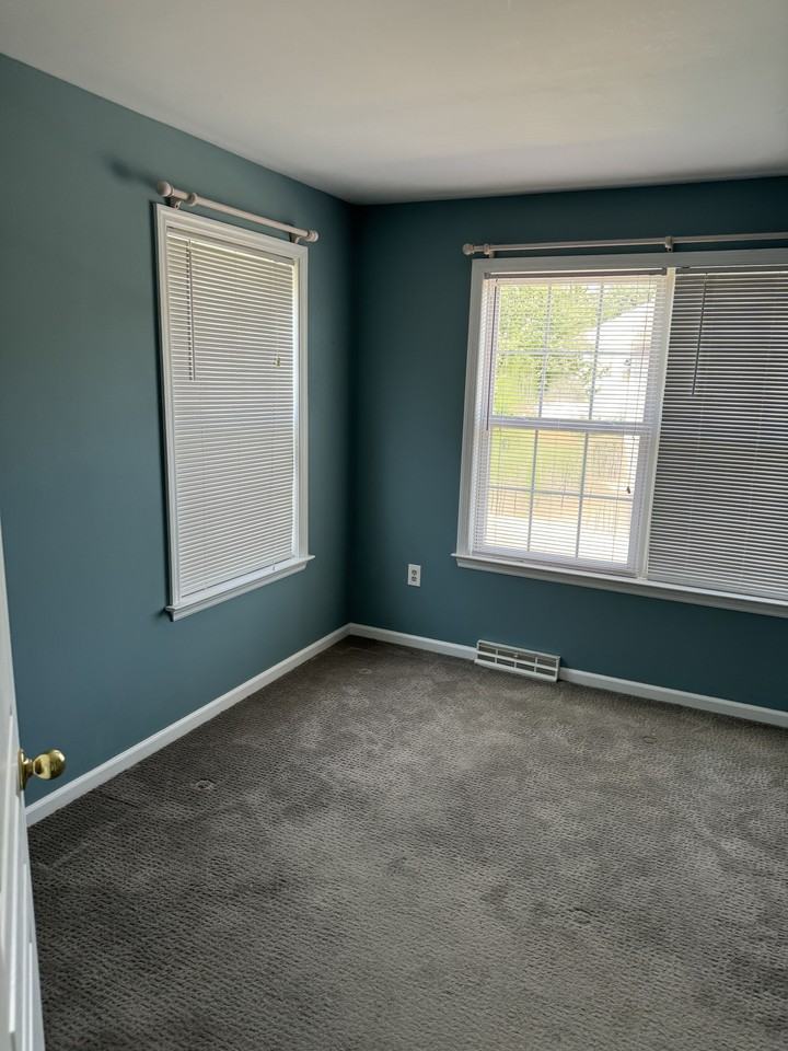 97 Wessex Ct #97 - Photo 2 of 13