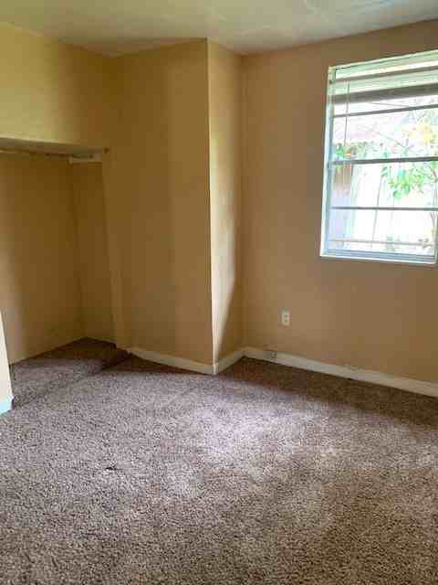 621 Majestic St #BACK - Photo 7 of 10