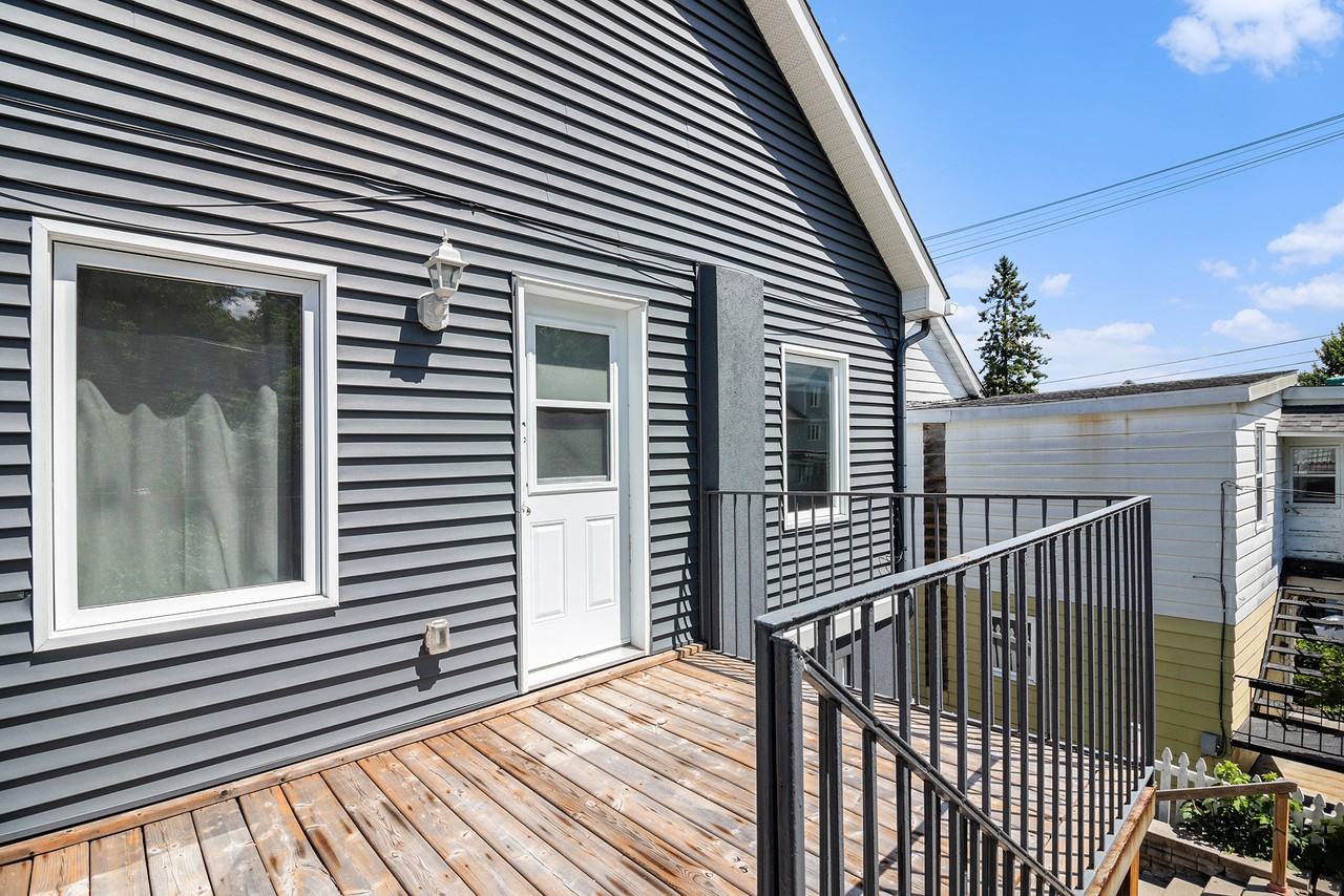 278 Shakespeare Street #2 - Photo 3 of 18