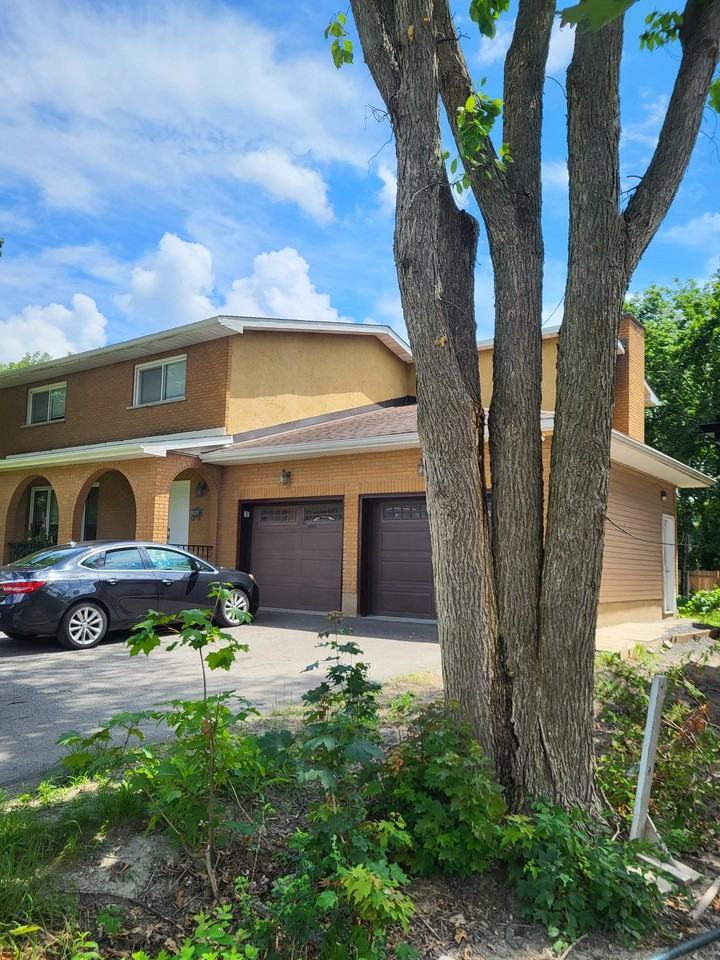 62 Chippewa Ave - Photo 3 of 50