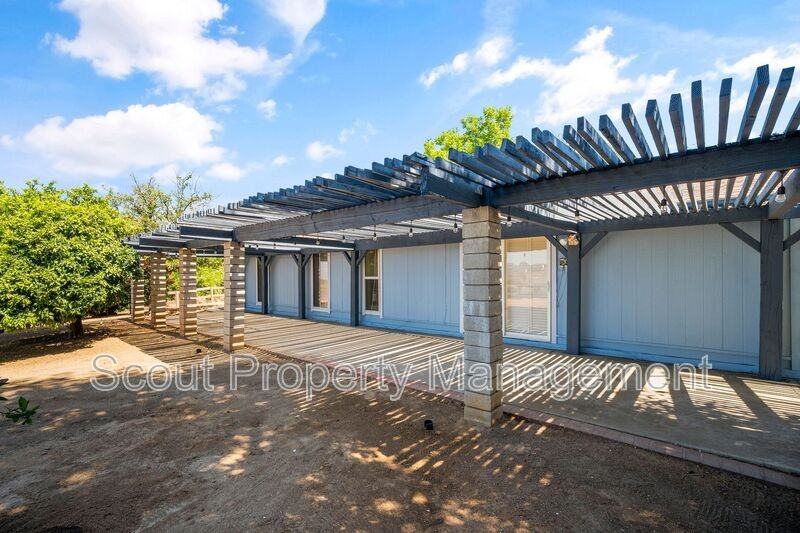24386 Cornstalk Rd #A - Photo 3 of 22