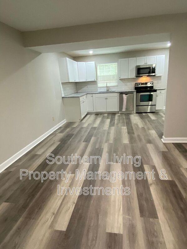 139 Regency Dr - Photo 3 of 17