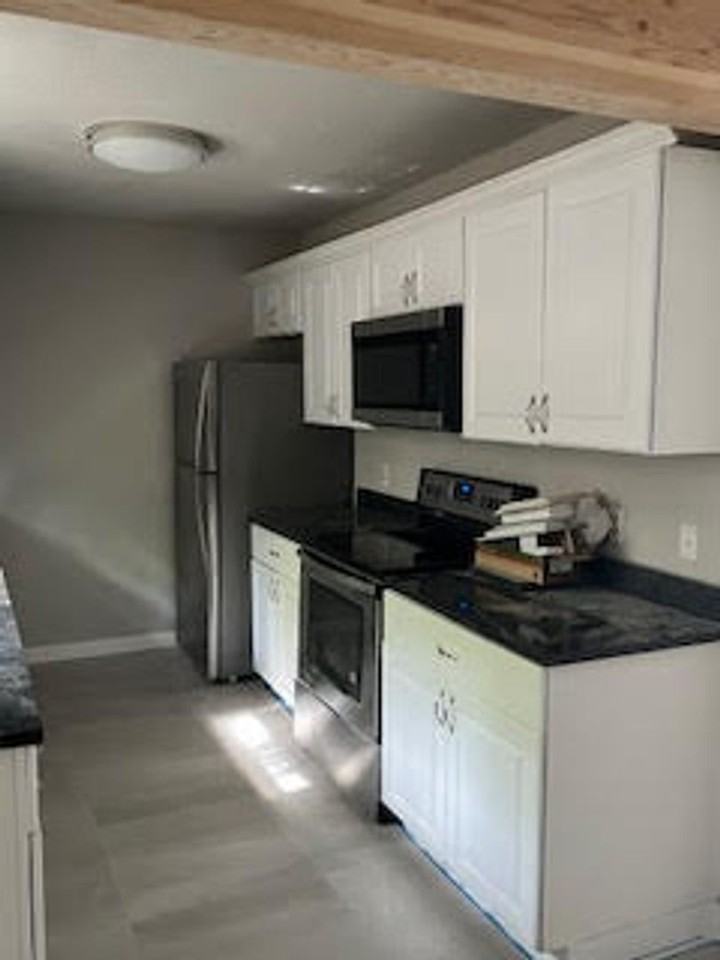 358 S University Ave - Photo 3 of 16