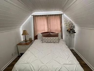 610 Riley St - Photo 2 of 16