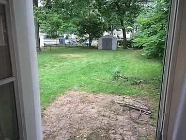 120 Fisher Ct - Photo 3 of 10