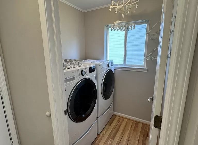 3133 Louis Dr - Photo 2 of 24