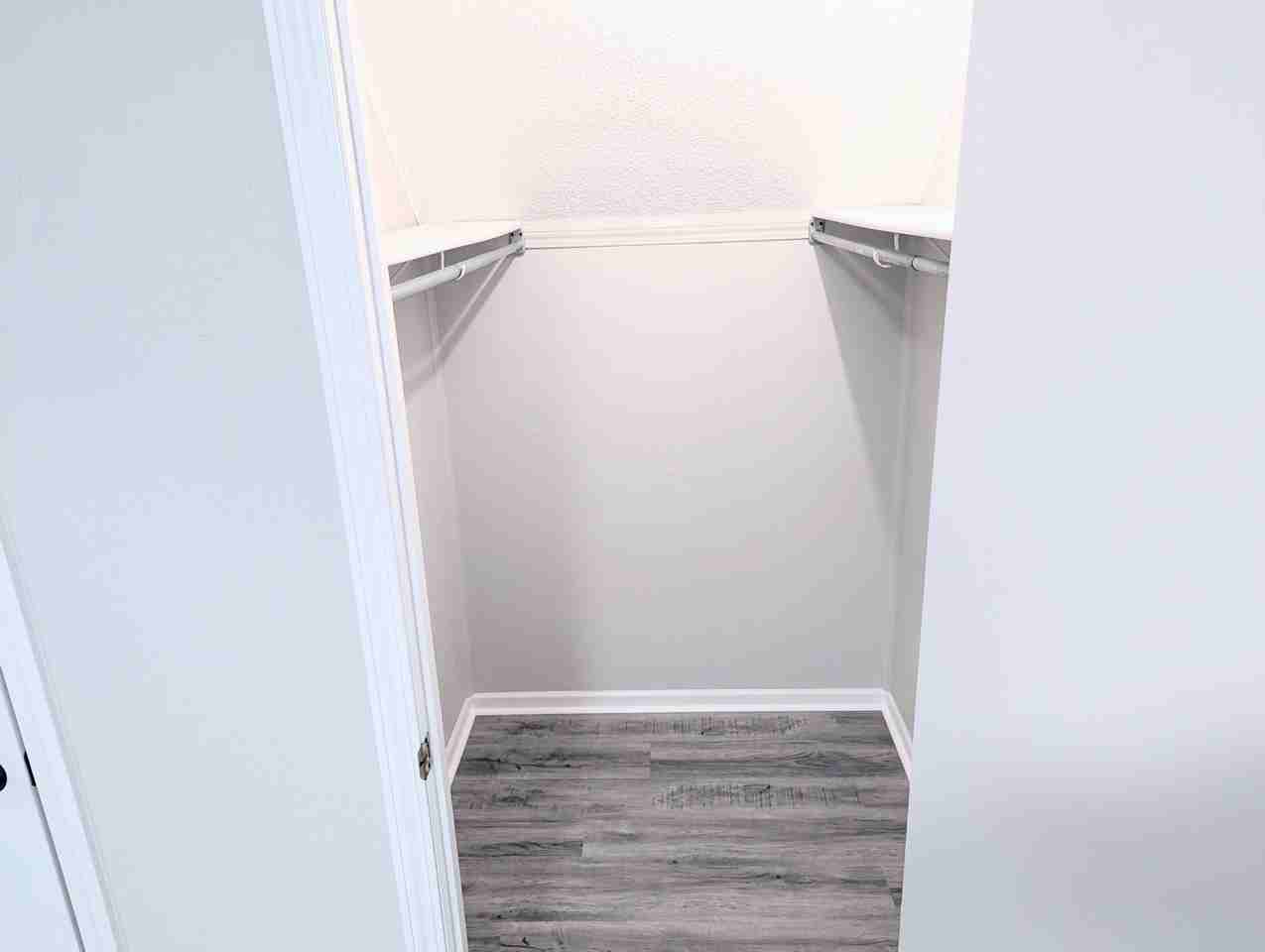 224 Se 121st Rd #3 - Photo 4 of 6