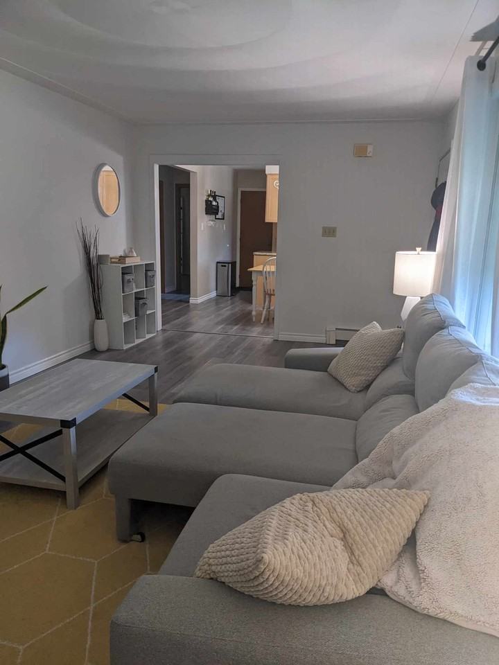 Westwood Cres - Photo 3 of 6