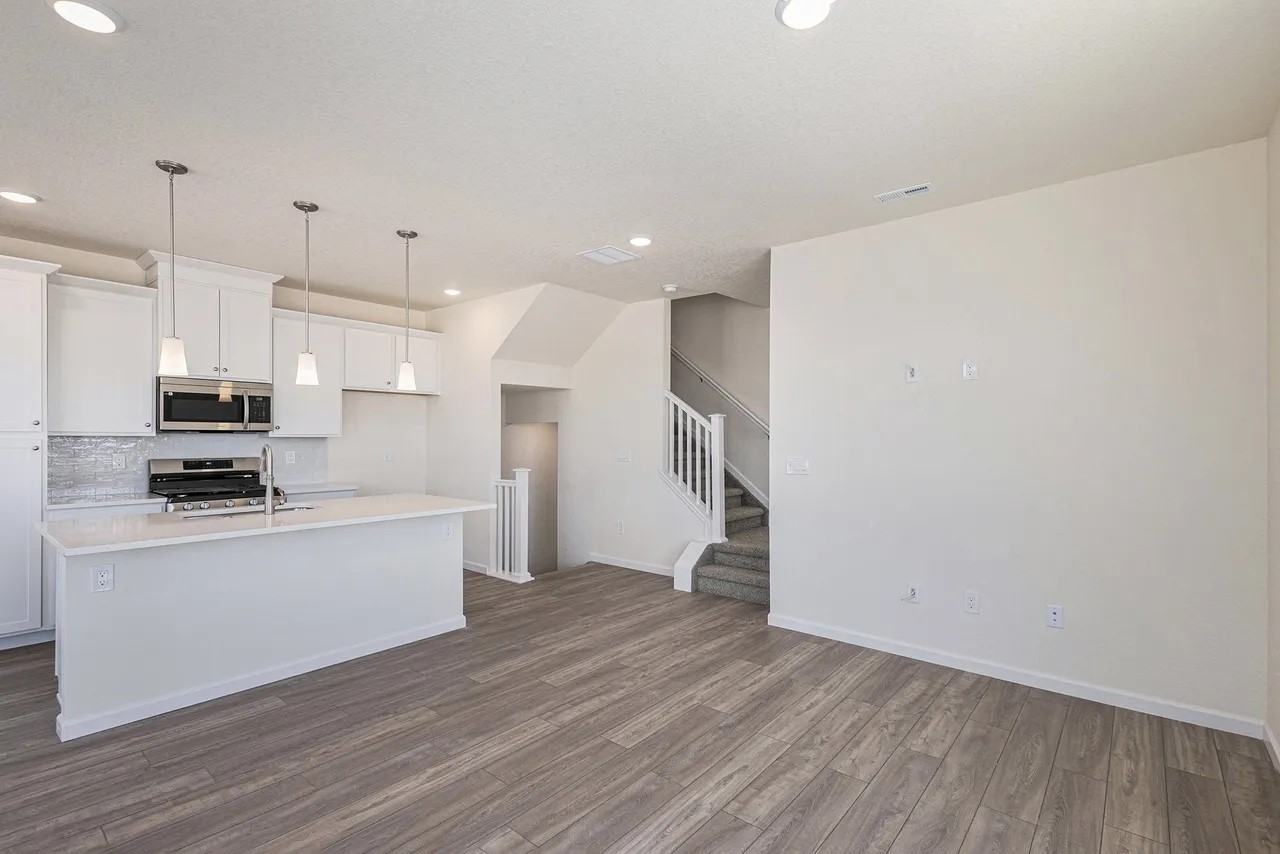 10643 Columbite Hts #10643 - Photo 7 of 19